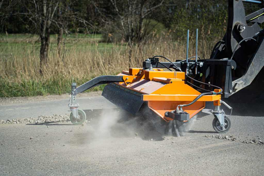 Метачна машина с валяк TALEX Odmiatarka 120-230